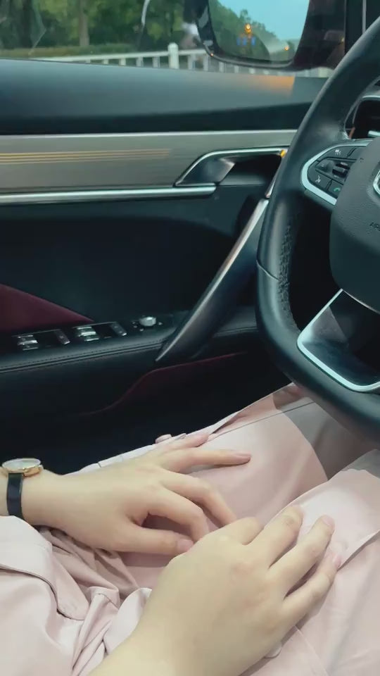 Digital LED voltage display on a 100W super fast car charger plug